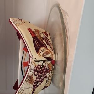 Wine printed reversible bowl cozies (set of two)